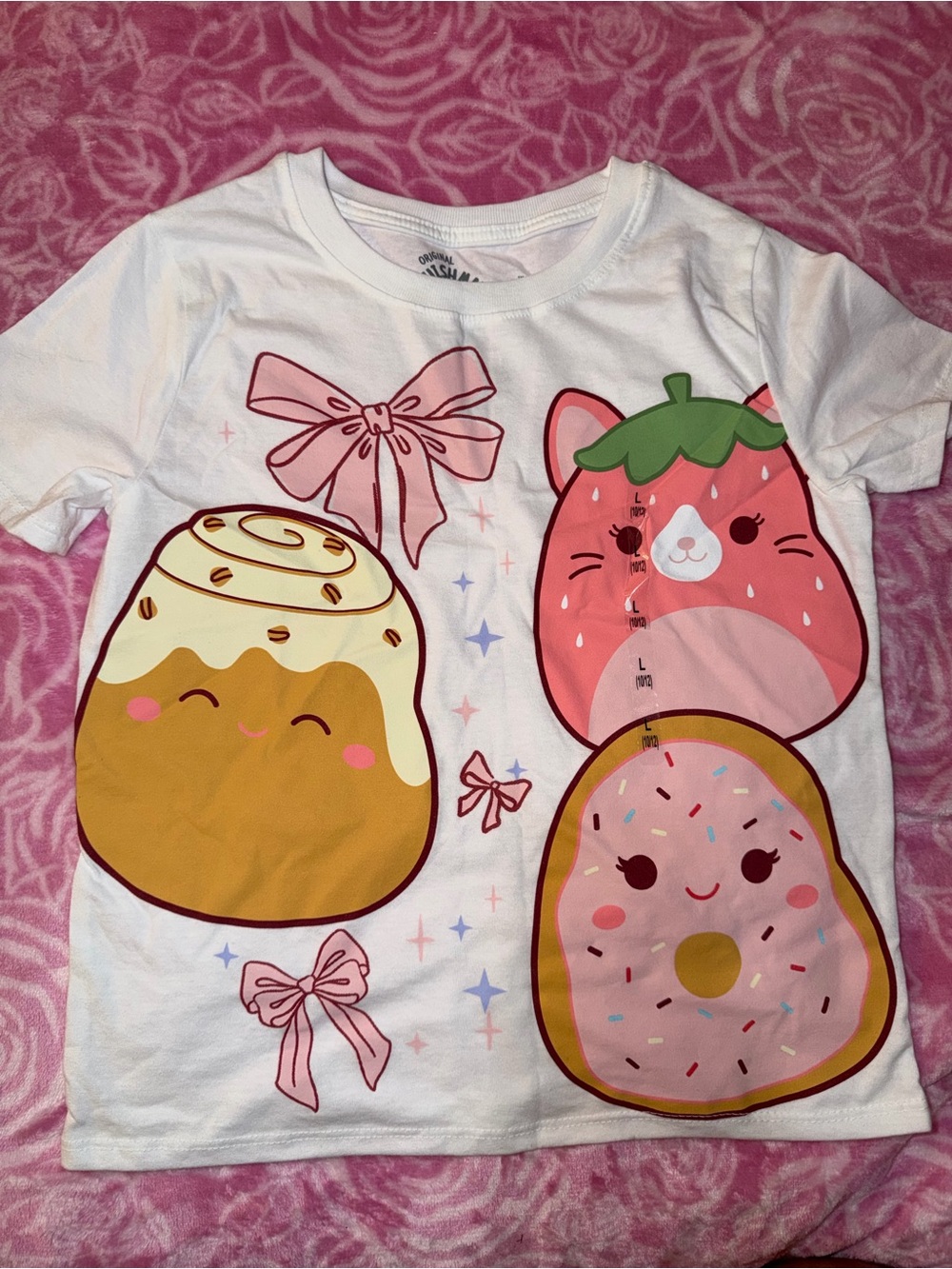 Cute Dessert Graphic White Tee with Pink Accents L 10/12